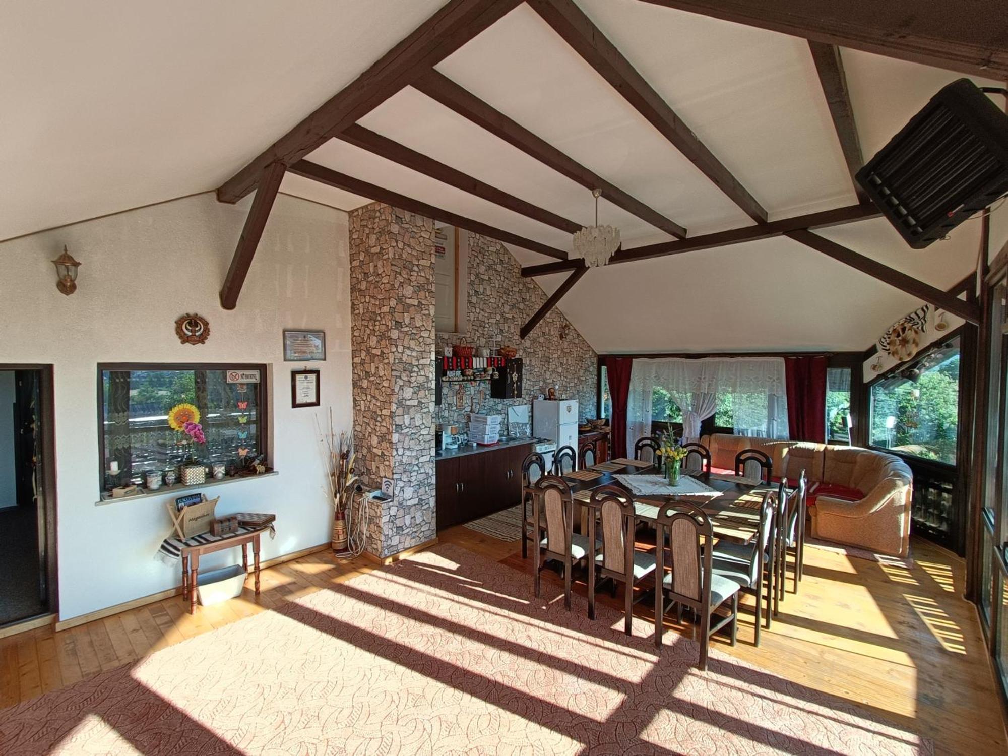 Păltinoasa Casa Dintre Piniヴィラ エクステリア 写真
